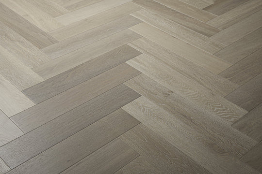 Wildwood Nature Herringbone Oak Hardwood